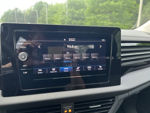 Certified 2025 Volkswagen Jetta S FWD image 21