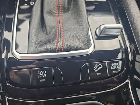 Used 2023 Jeep Compass Trailhawk w/ Trailhawk Elite Group image 33