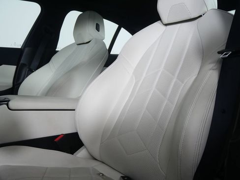 Certified 2025 BMW 540i xDrive 540i xDrive image 10