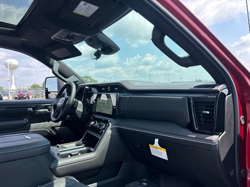 New 2026 GMC Sierra 2500 AT4X AWD/4WD image 42