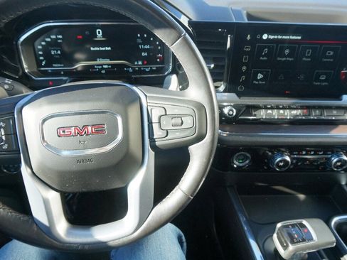 Used 2023 GMC Sierra 1500 SLT w/ SLT Convenience Package AWD/4WD image 10