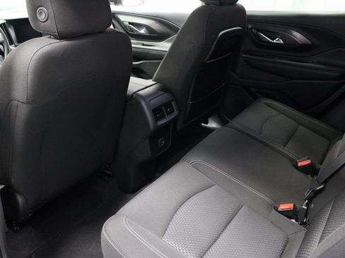 Used 2024 GMC Terrain SLE w/ Driver Convenience Package FWD image 21