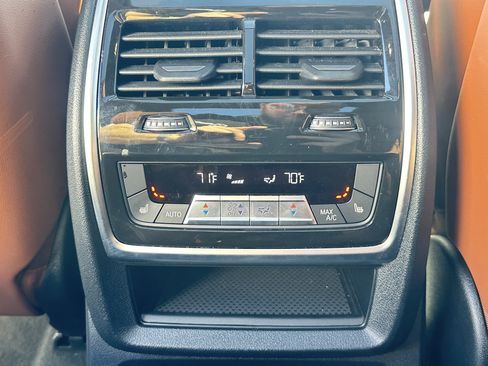 Used 2023 BMW X7 M60i w/ Executive Package image 42