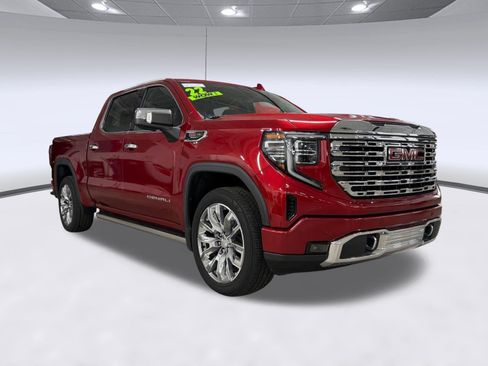 Used 2022 GMC Sierra 1500 Denali w/ Denali Reserve Package AWD/4WD image 7