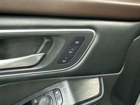 Used 2021 Nissan Rogue SL image 12