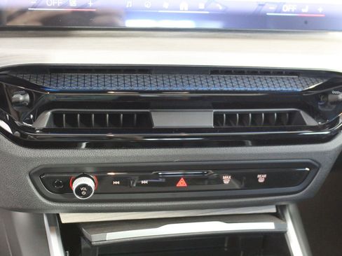 New 2025 BMW i4 xDrive40i image 16