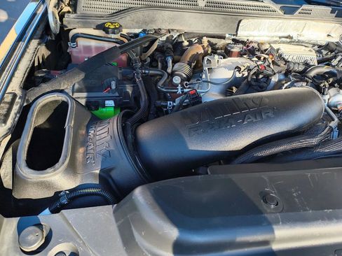 Used 2018 Chevrolet Silverado 2500 LT w/ LT Convenience Package image 26