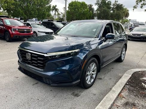 Used 2025 Honda CR-V EX image 3