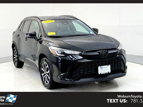 Used 2024 Toyota Corolla Cross SE w/ Moonroof Package image 1