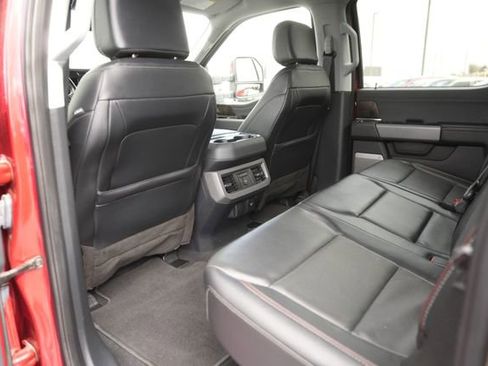 Used 2023 Ford F350 Lariat image 11