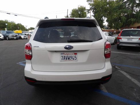 Used 2014 Subaru Forester 2.5i Touring AWD/4WD image 11