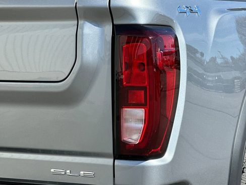 New 2026 GMC Sierra 2500 SLE w/ SLE Value Package; AWD/4WD image 7