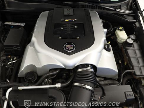 Used 2006 Cadillac XLR V image 3