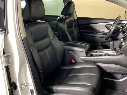 Used 2023 Nissan Murano SV AWD/4WD image 9