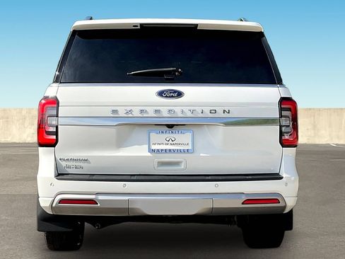 Used 2023 Ford Expedition Platinum AWD/4WD image 6