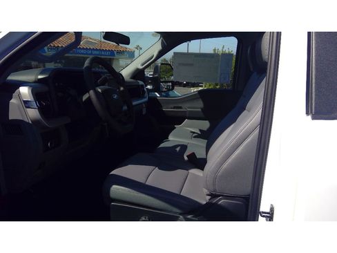 New 2024 Ford F450 XL w/ XL Chrome Package image 31