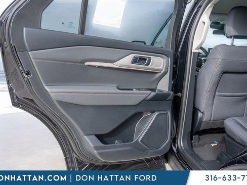 New 2026 Ford Explorer Active image 17