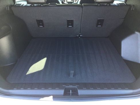 Used 2022 Chevrolet Equinox Premier FWD image 10