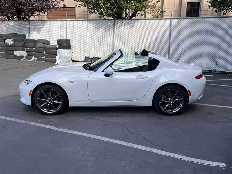 Used 2018 MAZDA MX-5 Miata RF Grand Touring RWD image 5