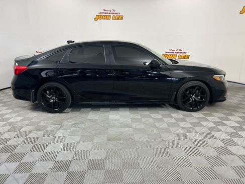 Used 2023 Honda Civic Sport image 7