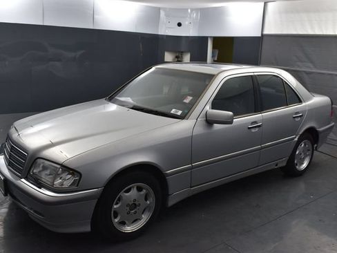 Used 1999 Mercedes-Benz C 230 image 2