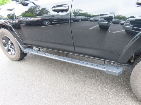 Used 2020 Toyota 4Runner SR5 Premium w/ Moonroof Package AWD/4WD image 10