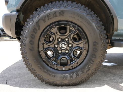 Used 2023 Ford Bronco Wildtrak AWD/4WD image 27