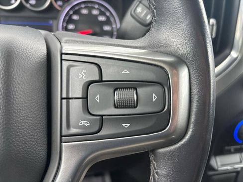 Used 2021 Chevrolet Silverado 1500 LT AWD/4WD image 19