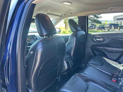 Used 2016 Jeep Cherokee Trailhawk w/ Leather Interior Group AWD/4WD image 20