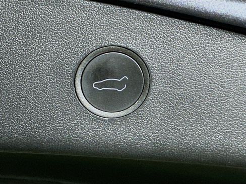 Used 2023 Tesla Model 3 Standard Range RWD image 27