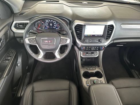 Used 2023 GMC Acadia SLT w/ Technology Package FWD image 17