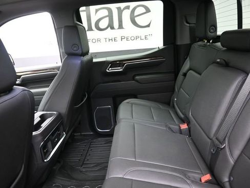 Used 2024 GMC Sierra 1500 Elevation w/ Elevation Premium Package image 22