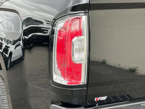 Certified 2022 GMC Canyon Elevation w/ Trailering Package RWD image 35