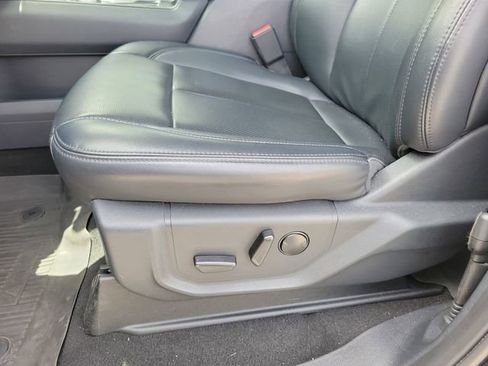 Used 2024 Ford Expedition XLT RWD image 17