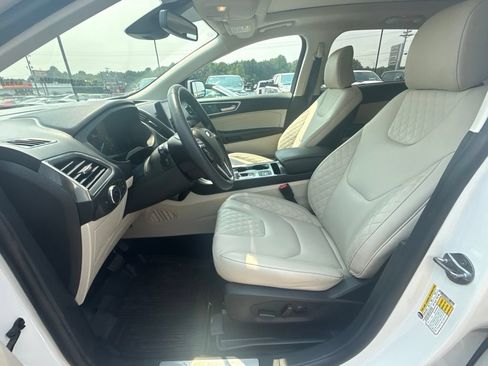Used 2024 Ford Edge Titanium AWD/4WD image 13
