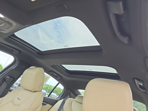 Used 2025 Cadillac CT5 Premium Luxury RWD image 27