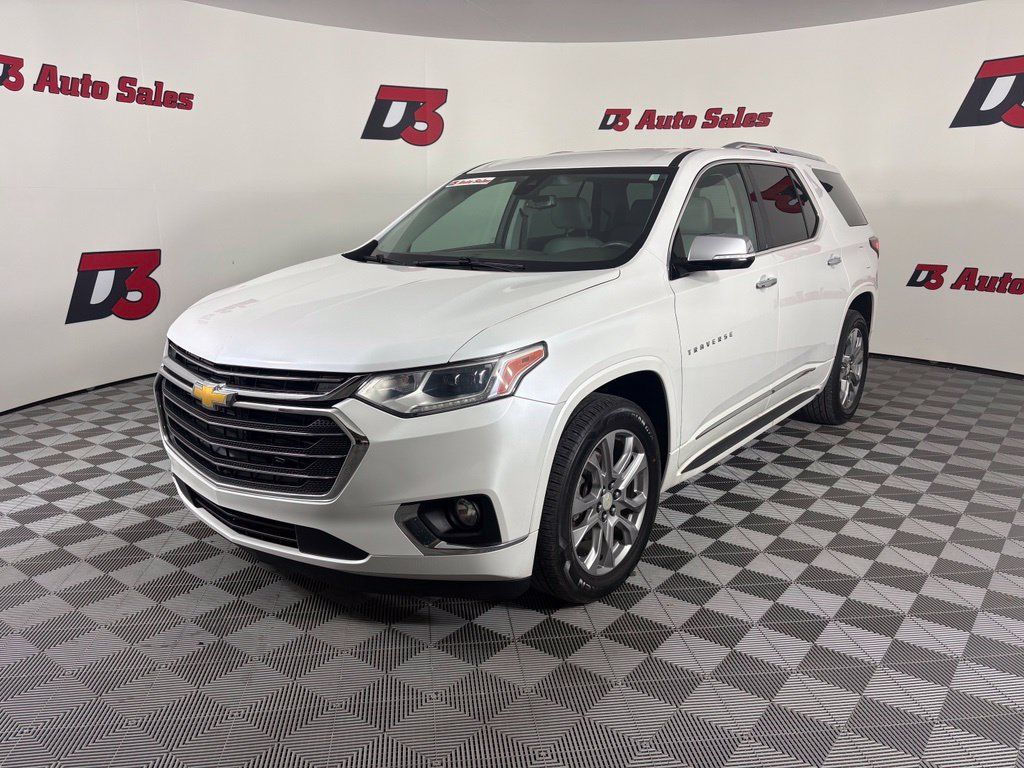 Used 2019 Chevrolet Traverse Premier w/ Driver Confidence II Package FWD image 2