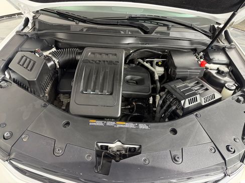 Used 2017 Chevrolet Equinox LT w/ Convenience Package FWD image 26
