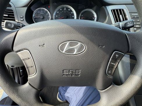 Used 2010 Hyundai Sonata GLS image 23