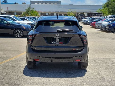 New 2026 Nissan Kicks SR w/ SR Premium Package AWD/4WD image 7