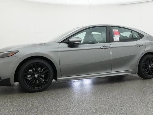New 2026 Toyota Camry SE FWD image 18