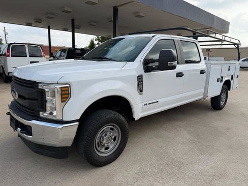Used 2019 Ford F250 XL w/ Power Equipment Group AWD/4WD image 1