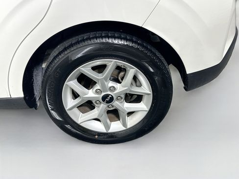 Used 2025 Kia Soul LX w/ LX Technology Package image 11