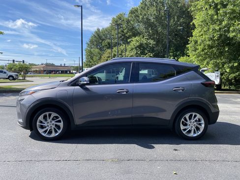 Used 2023 Chevrolet Bolt EUV LT w/ Driver Confidence Package FWD image 6
