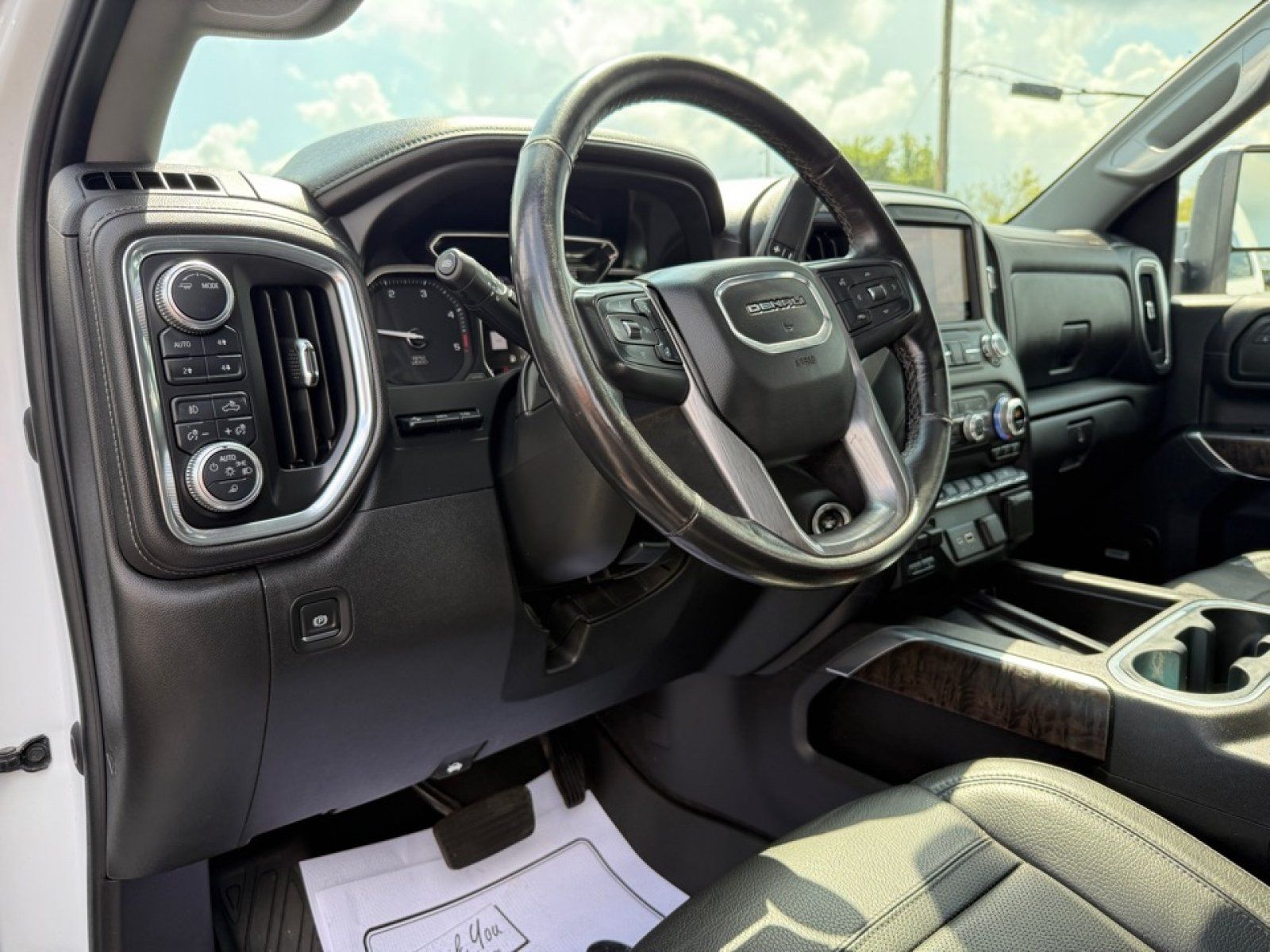 Used 2020 GMC Sierra 3500 Denali w/ Denali Ultimate Package AWD/4WD image 21