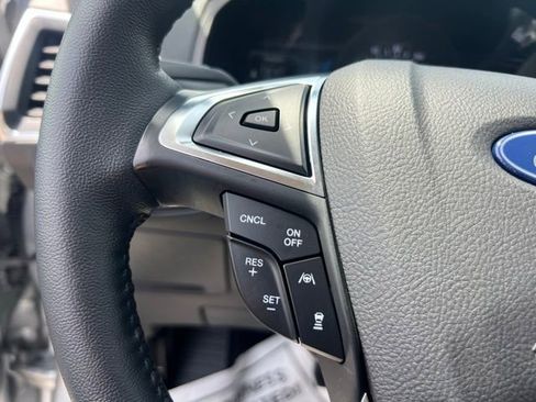 Used 2024 Ford Edge Titanium w/ Equipment Group 301A AWD/4WD image 10