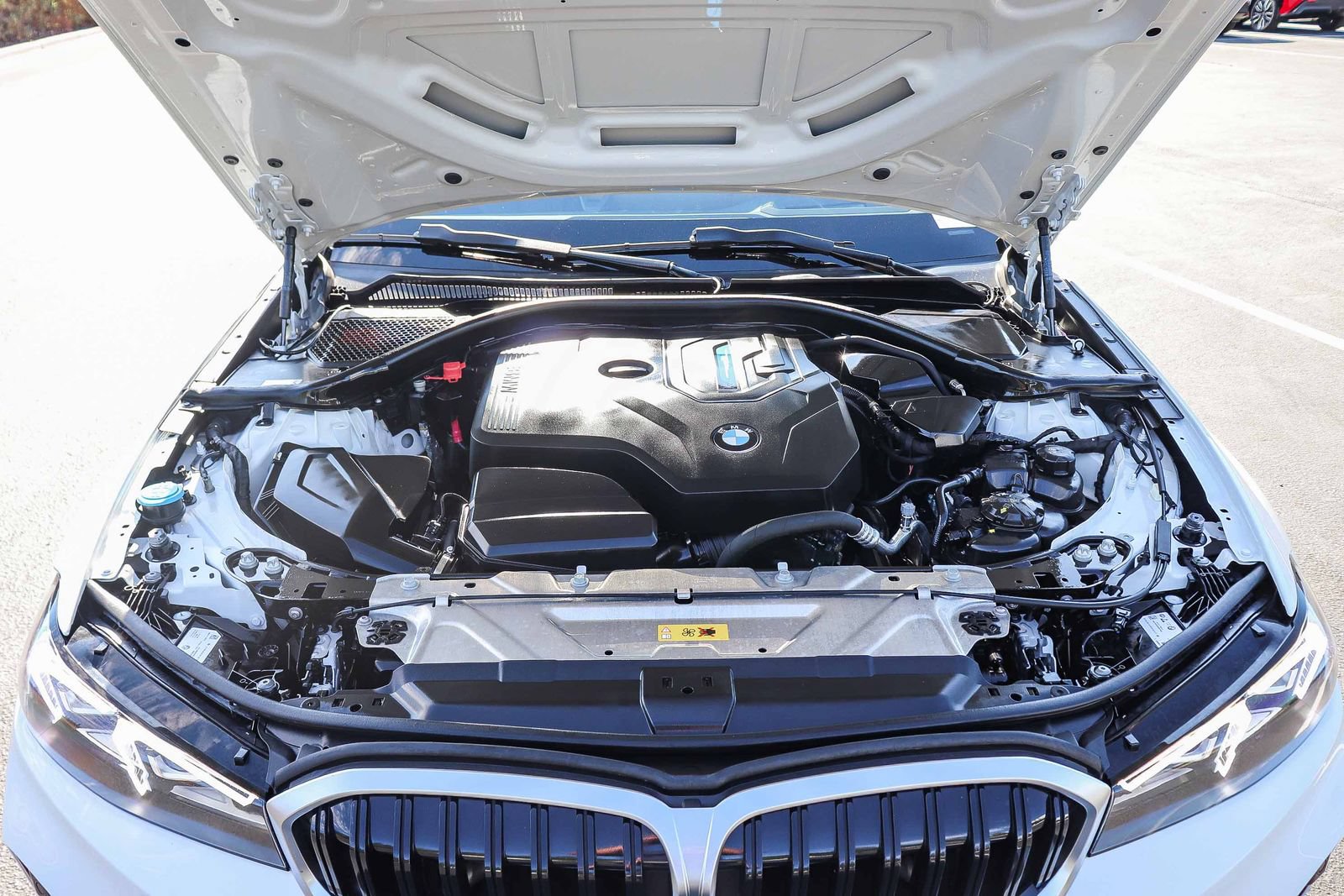 Used 2023 BMW 330e w/ Premium Package RWD image 33