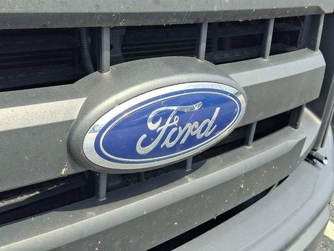Used 2016 Ford F150 XL w/ Equipment Group 101A Mid RWD image 10