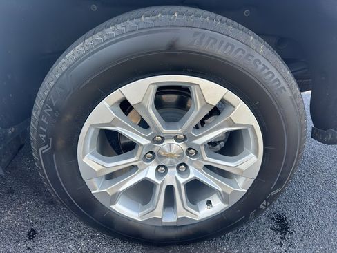 Used 2023 Chevrolet Silverado 1500 LTZ image 9