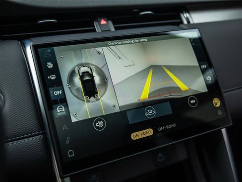 New 2026 Land Rover Discovery Sport Landmark AWD/4WD image 28